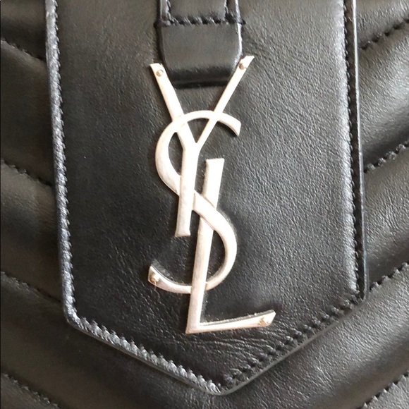 Authentic YSL Small LouLou Tote - Picture 2 of 8